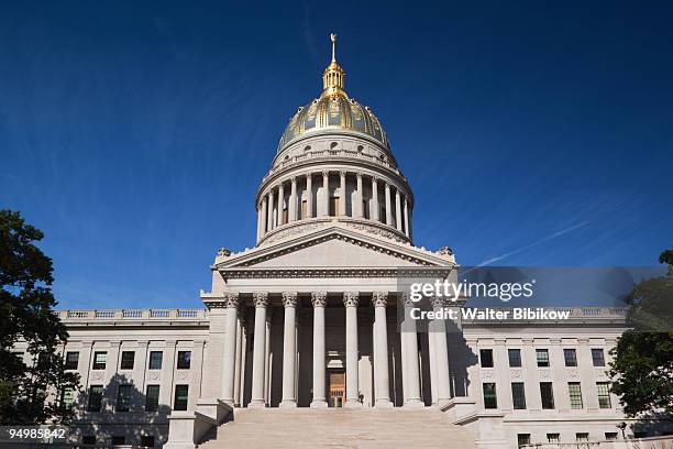 west virginia state capitol - ウェストバージニア州 ストックフォトと画像