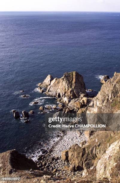 Falaise du cap du nez de Voidries, à Jobourg, en octobre 1999, dans la Manche, France.