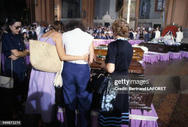 Obsèques des victimes de l'attentat de Bologne le 6 août 1980 à Bologne, Italie.