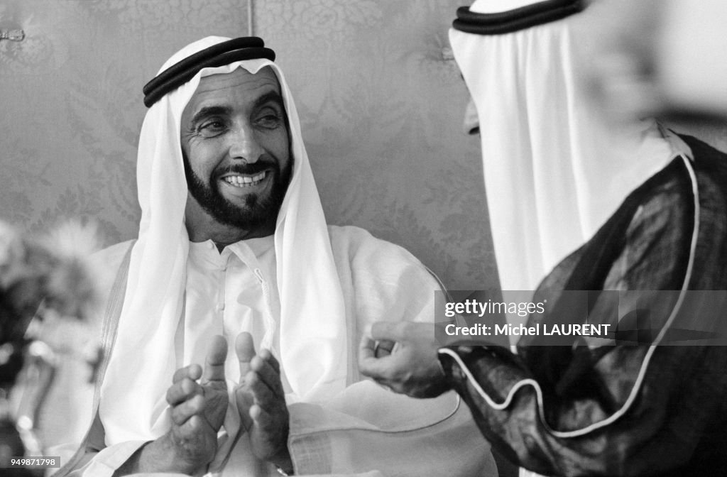 Cheikh Zayed Rabat Portrait de Cheikh Zayed , fondateur et président de la fédération ...