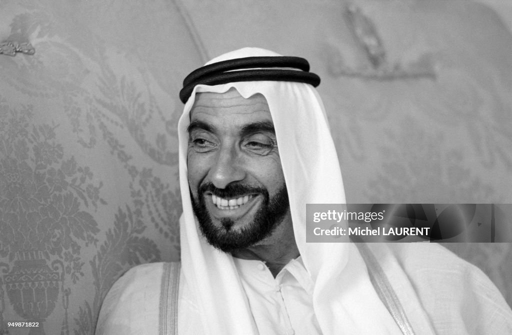 Cheikh Zayed Rabat Portrait de Cheikh Zayed , fondateur et président de la fédération ...