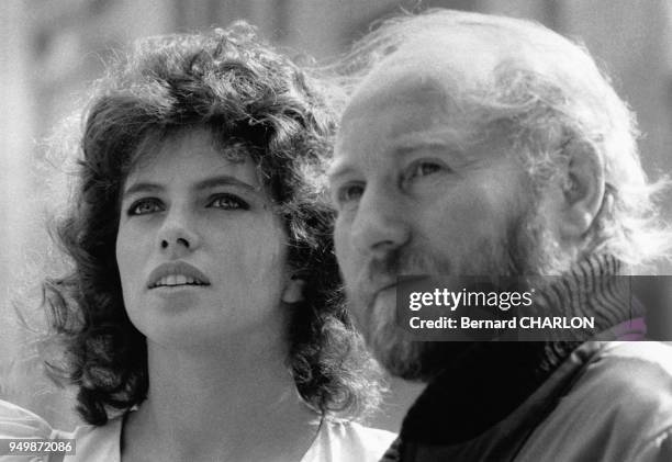 Actrice Clio Goldsmith et le réalisateur Michel Lang sur le film "L'Étincelle" en Septembre 1983 à Paris, France.