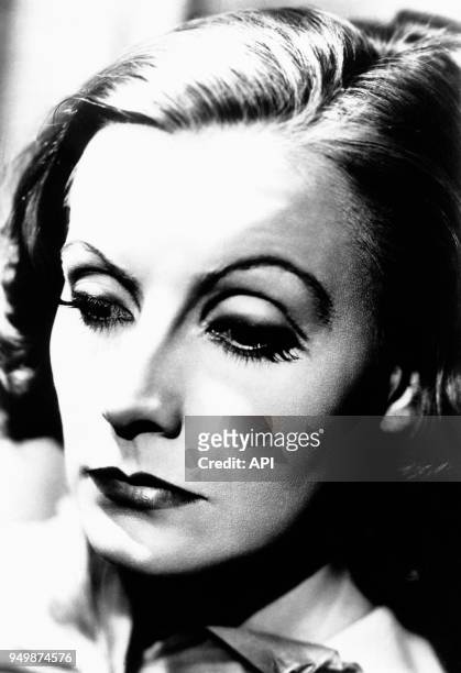 Portrait de l'actrice suédoise Greta Garbo, Etats-Unis.