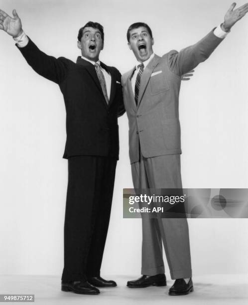 Dean Martin et Jerry Lewis dans une scène du film 'Living it up' réalisé par Norman Taurog Etats-Unis.