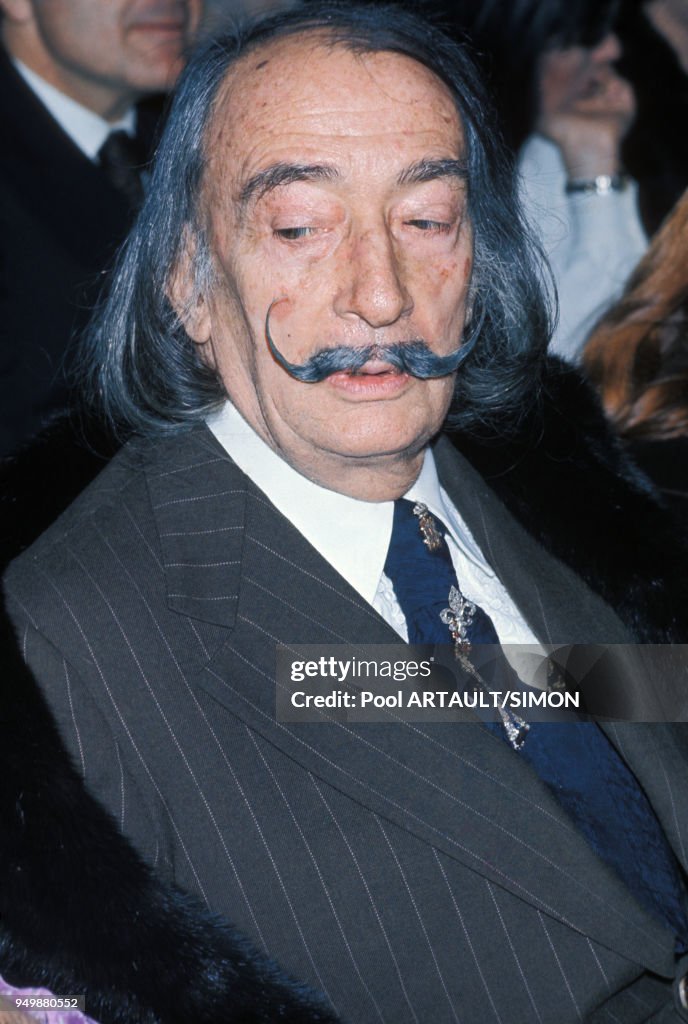 Portrait De Salvador Dali En Avril 1975 Paris France News Photo portrait-de-salvador-dali-en-avril-1975-paris-france-news-photo