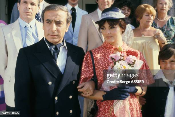 Robert Castel et Catherine Rouvel dans le film 'La veuve de l'Estaque' en mai 1979 à Marseille, France.