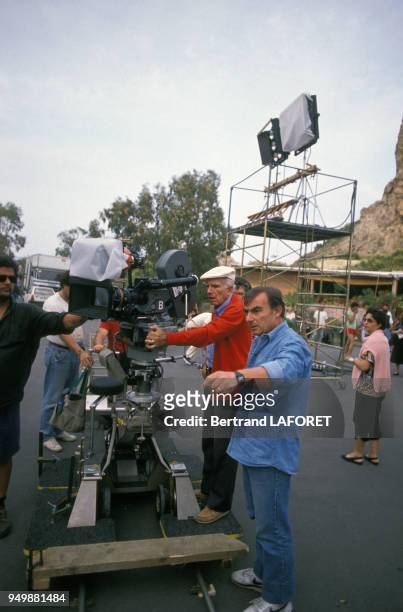 Luigi Comencini sur le tournage du film 'Joyeux Noël, bonne année' en 1989, Italie.