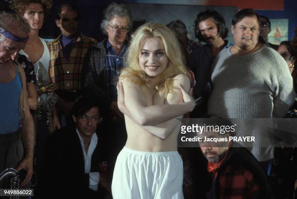 Actrice Jeanne Marine pendant le tournage du film 'Paulette' de Claude Confortès le 2 août 1985 en France.