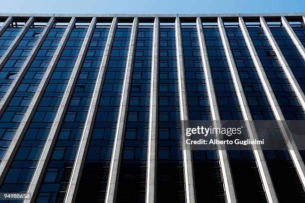 office building in new york city - alberto guglielmi stock pictures, royalty-free photos & images