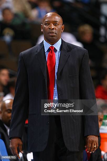 Assistant coach Keith Smart of the Golden State Warriors stands on the sideline during the game against the Denver Nuggets on December 1, 2009 at the...