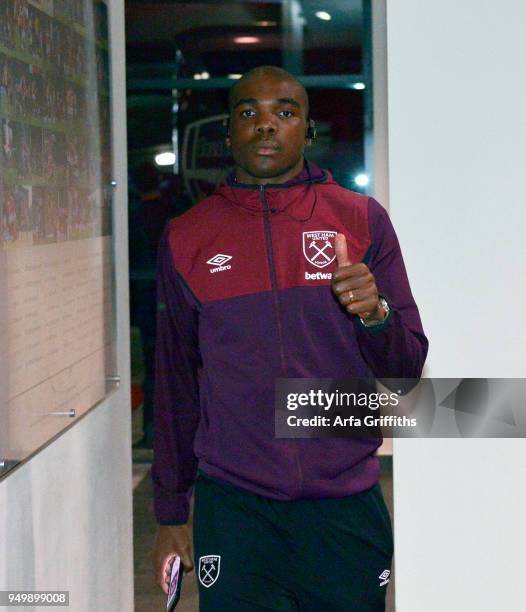 Angelo Ogbonna of West Ham United gives the thumbs up prior to the Premier League match between Arsenal and West Ham United at Emirates Stadium on...