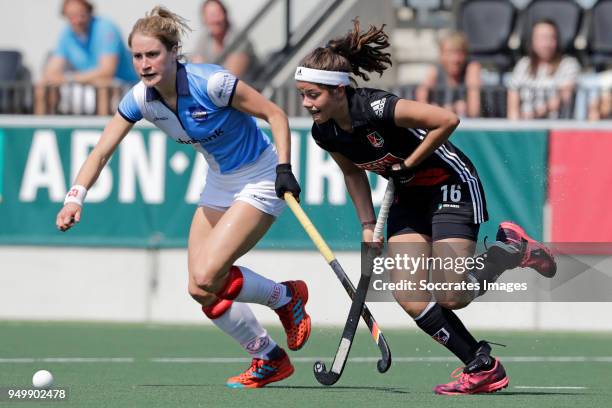 Noor de Baat of Amsterdam Dames 1 during the match between Amsterdam D1 v Hurley D1 on April 22, 2018