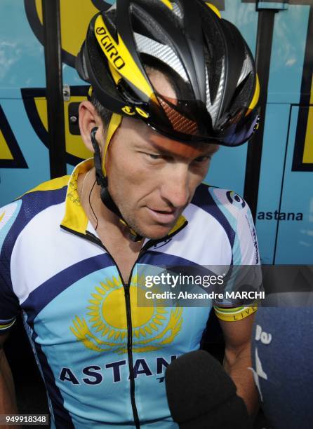 Rando Rider Rando Armstrong 96 Kazakhstan Bus Stock Photos, High-Res Pictures, and Images - Getty ...