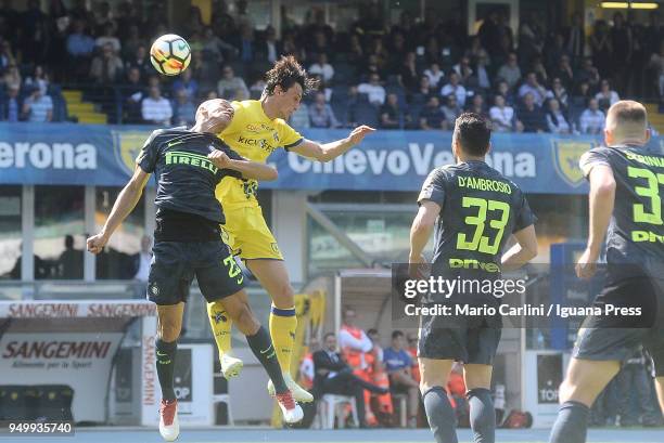 Roberto Inglese of Ac Chievo Verona heads the ball during the serie A match between AC Chievo Verona and FC Internazionale at Stadio Marc'Antonio...