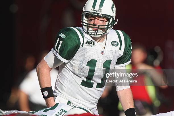 Quarterback Kellen Clemens of the New York Jets calls a play against the Tampa Bay Buccaneers whent eh Tampa Bay Buccaneers host the New York Jets at...