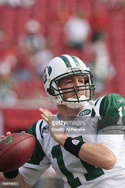 Quarterback Kellen Clemens of the New York Jets passes against the Tampa Bay Buccaneers whent eh Tampa Bay Buccaneers host the New York Jets at...