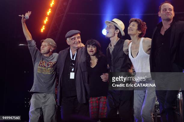 French band Tryo on stage with guests for the 25 th edition of the Francofolies de La Rochelle. Guests:Alain Souchon, Hubert Felix Thiefaine,...