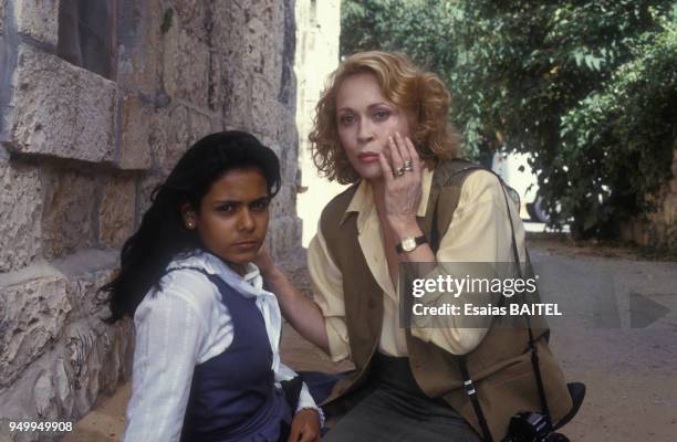 Faye Dunaway pendant le tournage du film '3 Weeks in Jerusalem' réalisé par Amos Kollek le 10 août 1990 à Jérusalem, Israël.