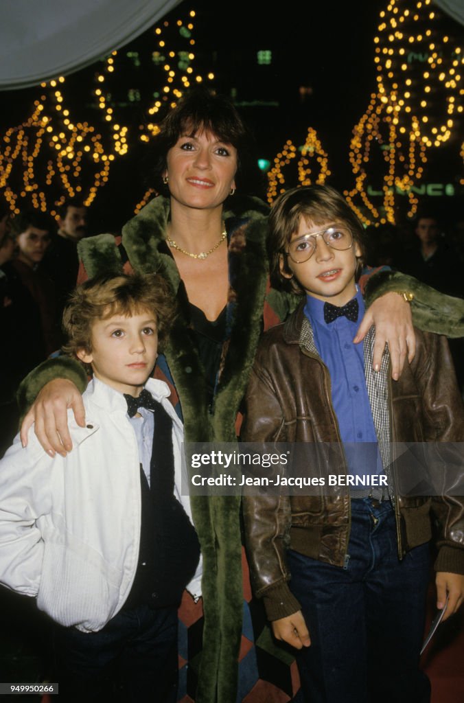 Portrait de Danièle Evenou avec ses enfants