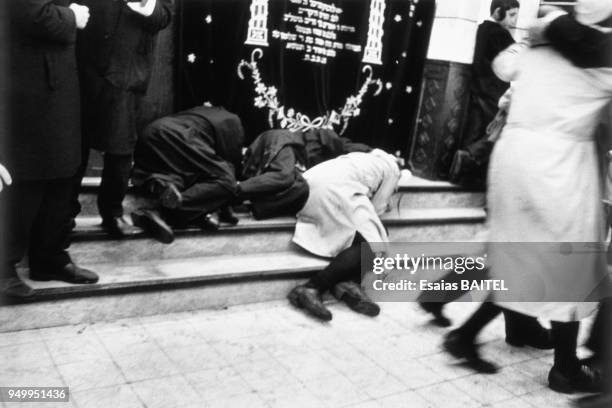 Rituel de la fête de Pourim - Purim - dans une communauté de Juifs orthodoxes en décembre 1996 à Jérusalem, Israël.