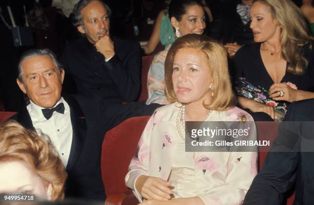 Armateur Stavros Niarchos et son épouse Tina lors d'un gala en mai 1974 à Monaco.