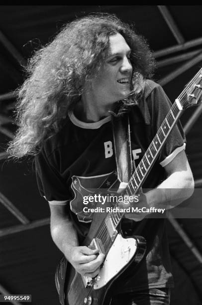 Allen Collins of Lynyrd Skynyrd performs live at The Oakland Coliseum in 1976 in Oakland, California.