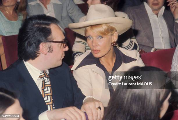 Jacquelien Huet, animatrice de télévision, lors d'une soirée à Paris, circa 1970, France.