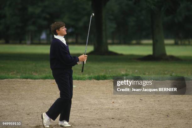 Eric Peugeot sur un terrain de golf en septembre 1989 à Deauville, France.