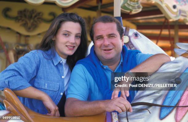 Paul-Loup Sulitzer et sa femme Alessandra di Andia au Festival de Deauville le 10 septembre 1985, France.