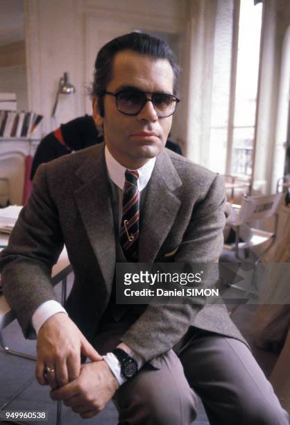 Portrait de Karl Lagerfeld, circa 1970, à Paris, France.