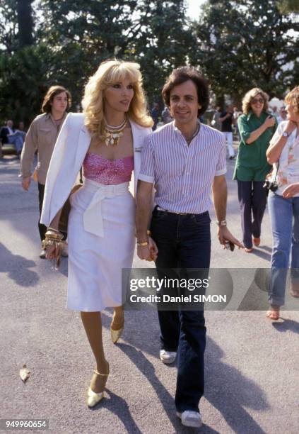 Amanda Lear et son mari Alain-Philippe Malagnac en mai 1979 à Cannes, France.