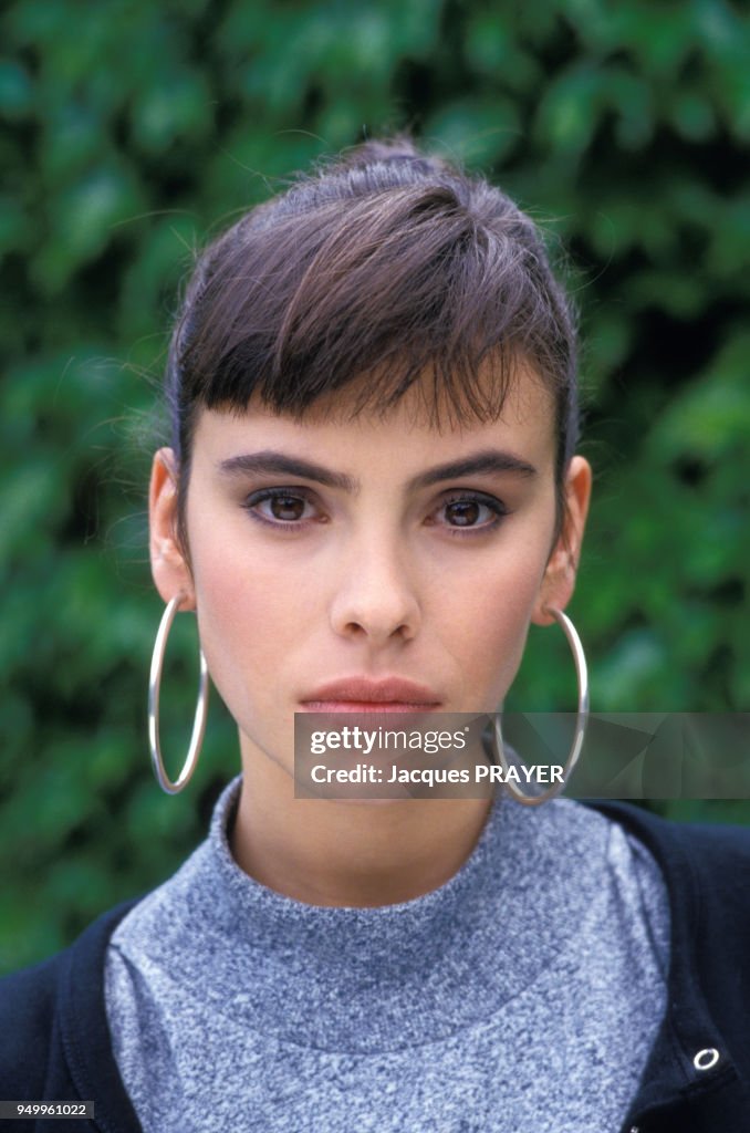 Mathilde May Images Portrait de Mathilda May lors du tournage du film de Claude Chabrol ...