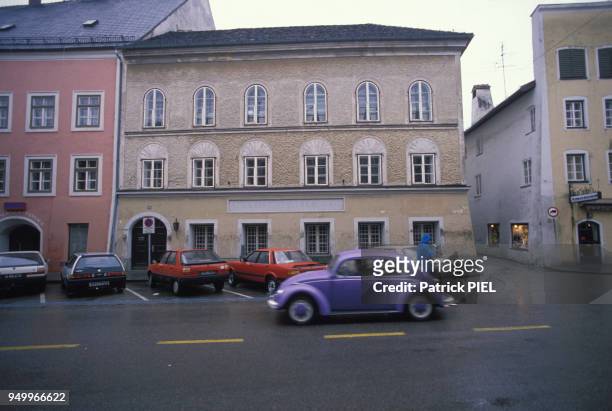 Maison natale d'Adolf Hitler en mars 1989 à Braunau, Autriche.