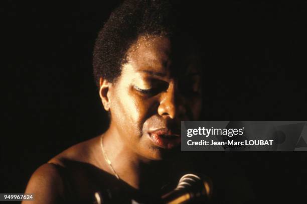 La chanteuse et pianiste amèricaine Nina Simone dans les années 70 à Paris, france.