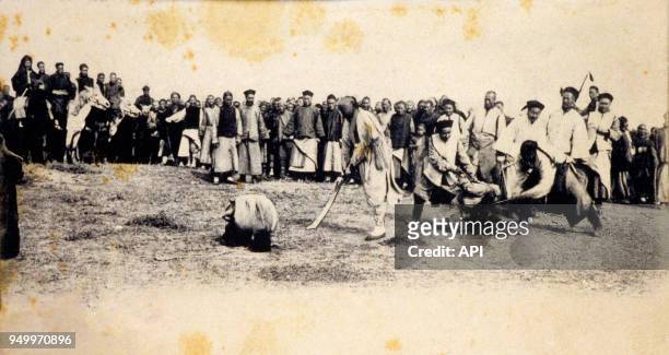 Scène de décapitation lors de la révolte des Boxers entre 1895 et 1900 en Chine.