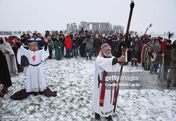 Druids Celebrate The Winter Solstice At Stonehenge Druids Celebrate The Winter Solstice At Stonehenge