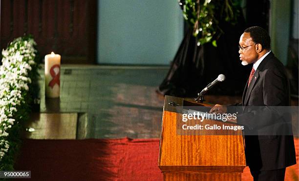 Deputy President Kgalema Motlanthe addresses mourners during a memorial service for former health minister Manto Tshabalala-Msimang to start in...