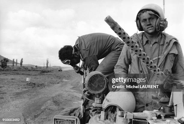 Offensive Israélienne dans le Golan appuyée par des chars et l'artillerie lourde, le 8 octobre 1973.