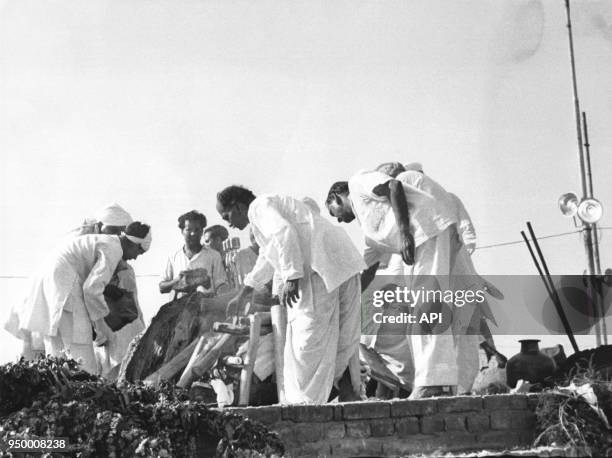 Funérailles de Jawaharlal Nehru en mai 1964, en Inde.