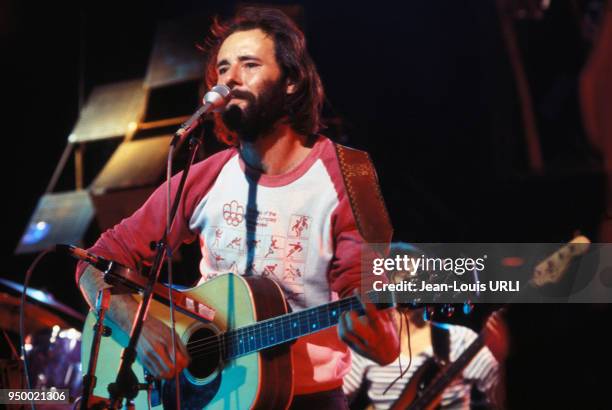 Maxime Leforestier en concert dans les années 70 à Paris, France. Circa 1970.