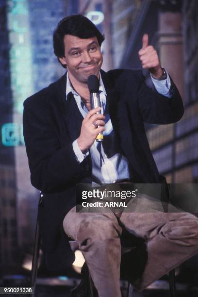 Michel Leeb lors d'un show télévisé à Paris dans les années 80, France. Circa 1980.