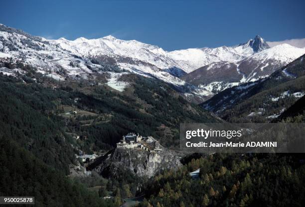 Sommet du Pain de Sucre dans le Queyras, juillet 1985, France.