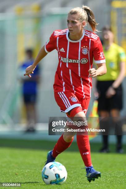 Verena Faisst of Bayern Muenchen plays the ball during the Allianz Frauen Bundesliga match between FC Bayern Muenchen Women's and USV Jena Women's at...