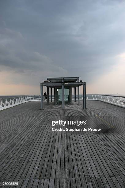 pier life - stephan de prouw stock-fotos und bilder