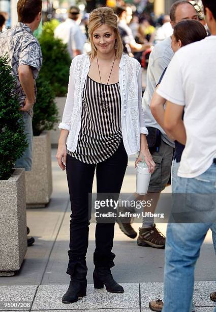 Actress Drew Barrymore seen on location for "Going the Distance" on the streets of Manhattan on August 14, 2009 in New York City.