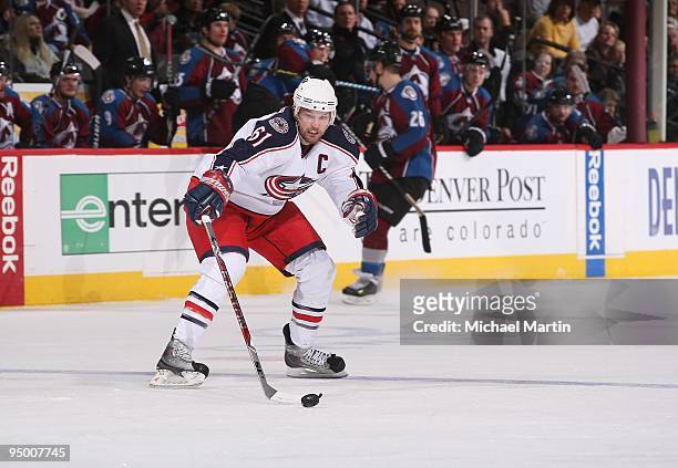 Rick Nash of the Columbus Blue Jackets skates against the Colorado Avalanche at the Pepsi Center on December 19, 2009 in Denver, Colorado. The...