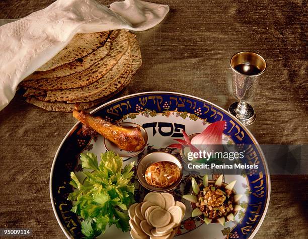 seder plate - passover seder plate stock pictures, royalty-free photos & images