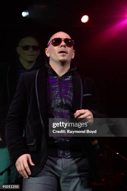 Pitbull Shots Rapper 2,562 Pitbull (Artist) Stock Photos, High-Res Pictures, and Images ...