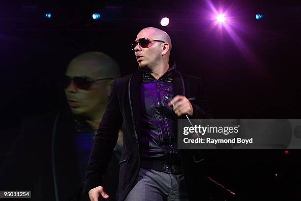 Pitbull Rapper Performance Pitbull Rapper Photos and Premium High Res Pictures - Getty Images