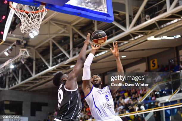 Travis Leslie of Levallois and Jacques Alingue of Dijon during the Jeep Elite match between Levallois Metropolitans and Dijon at Salle Marcel Cerdan...